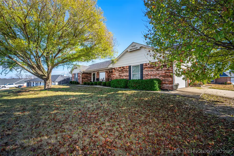 1438 Lakehurst, Ada, OK 74820 - Image #3