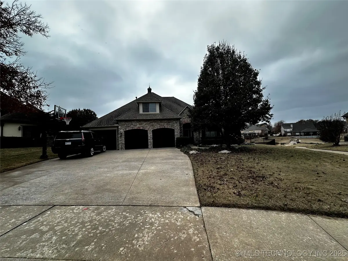 304 E 123rd Court S, Jenks, OK 74037 - Image #1