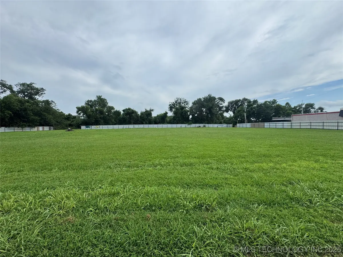 E 11th Street S, Tulsa, OK 74128 - Image #1