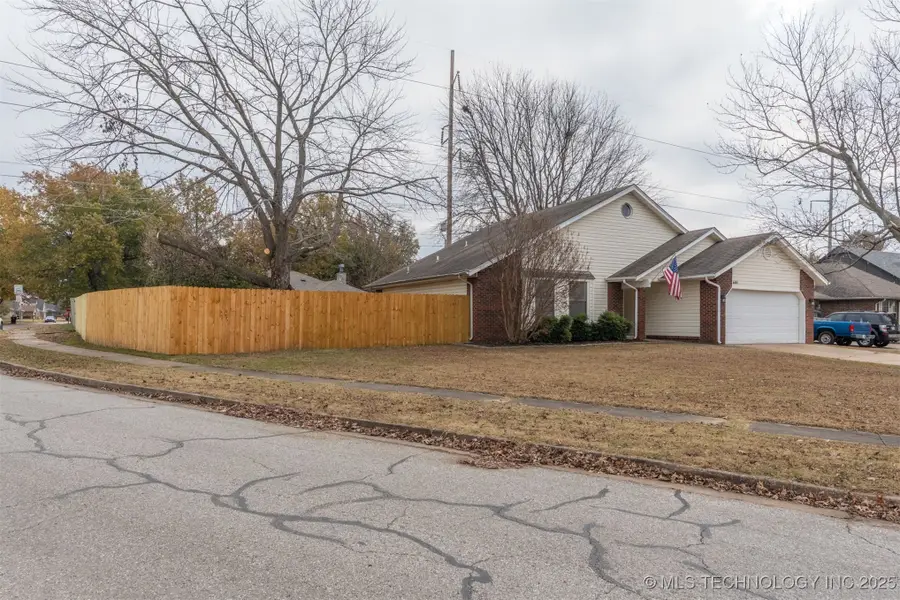 4001 S Narcissus Avenue, Broken Arrow, OK 74011 - Image #3
