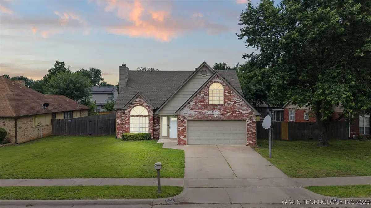1802 S Fir Place, Broken Arrow, OK 74012 - Image #1