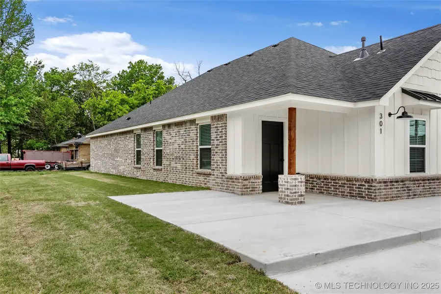821 E 11th Street, Claremore, OK 74017 - Image #3