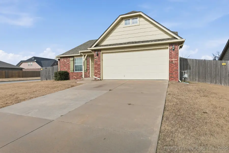3402 Stonewall Drive, Bartlesville, OK 74006 - Image #2