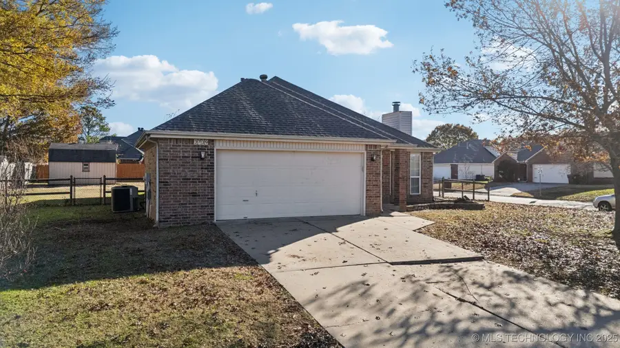 3739 S 194th East Avenue, Broken Arrow, OK 74014 - Image #2