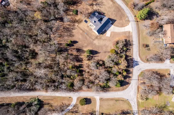 28832 S River Road, Catoosa, OK 74015