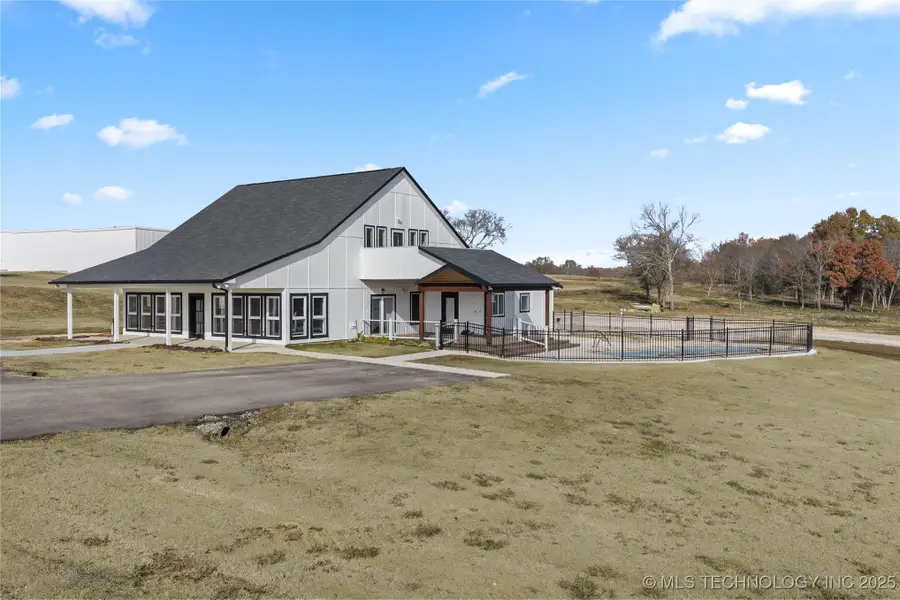 335 Travertine, Ardmore, OK 73401 - Image #3