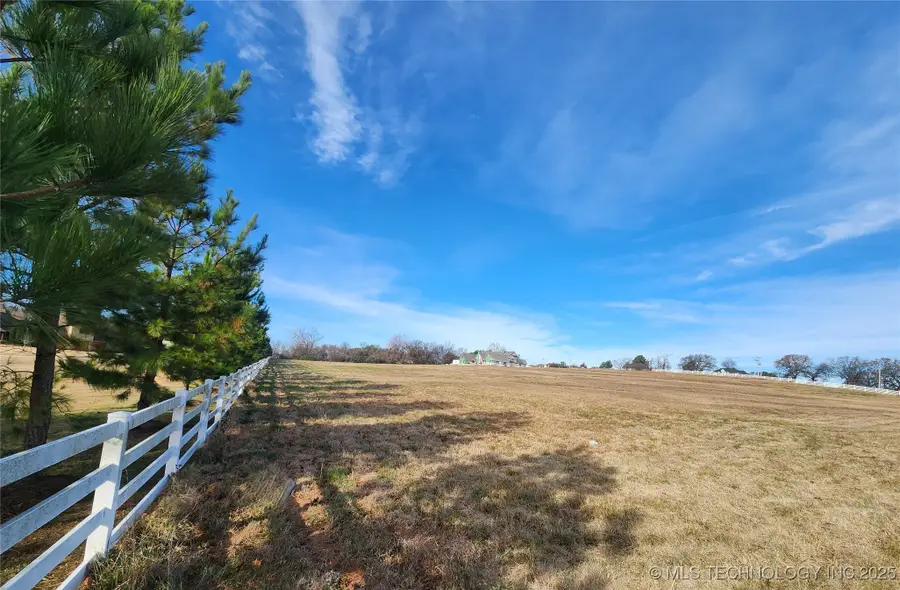 13116 S Lewis Avenue, Bixby, OK 74008 - Image #2