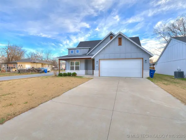 401 W Harrison Street, Chouteau, OK 74337