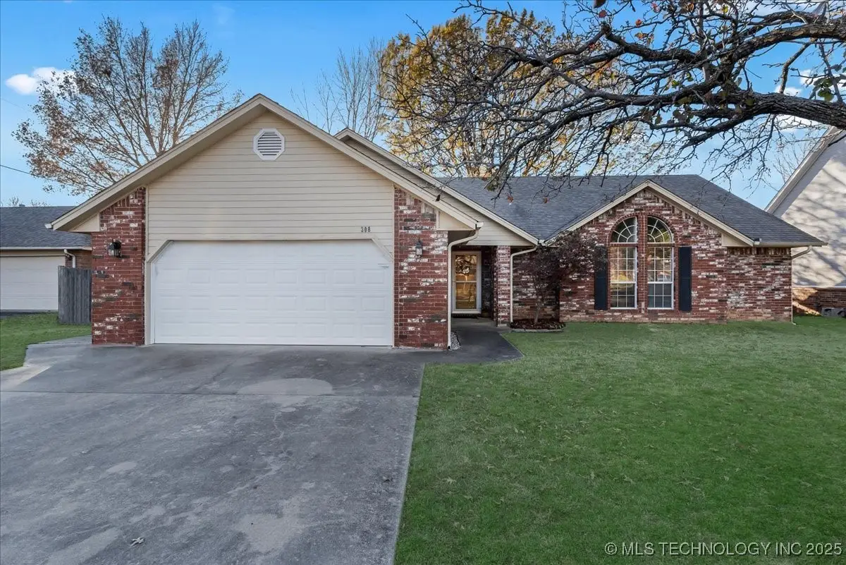 308 S Taft Avenue, Wagoner, OK 74477 - Image #1