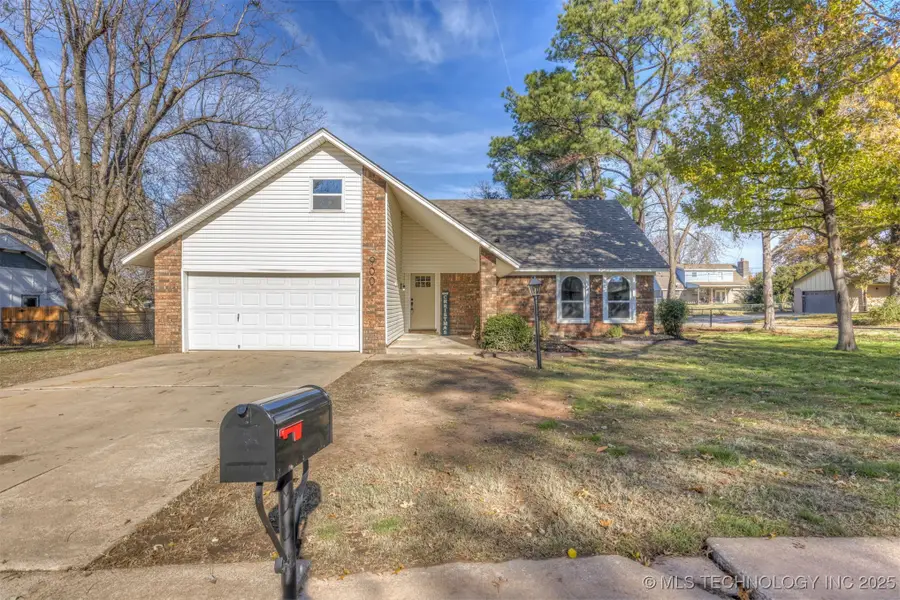 900 W Boston Street, Broken Arrow, OK 74012 - Image #2