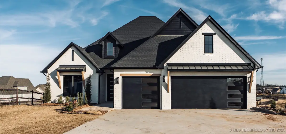 3201 Ridgeline Road, Catoosa, OK 74015 - Image #1