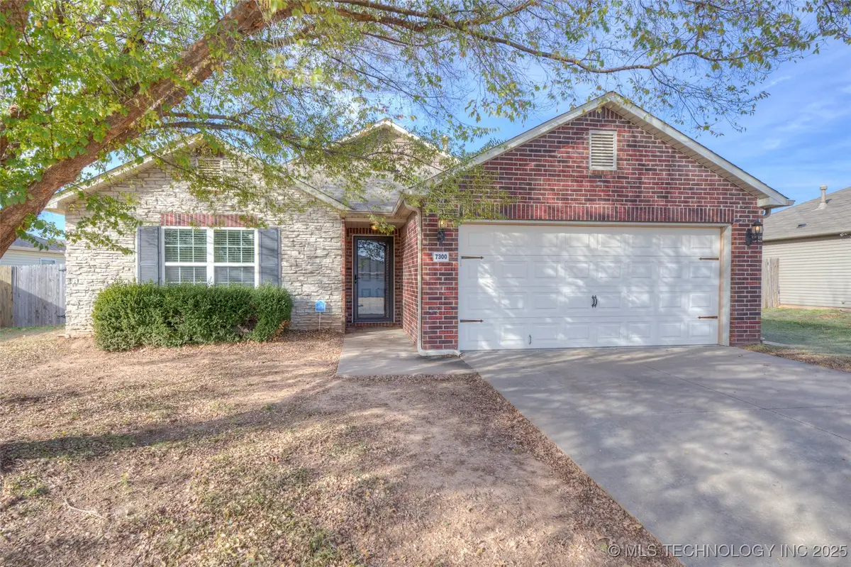 7300 S Gardenia Avenue, Broken Arrow, OK 74011 - Image #1