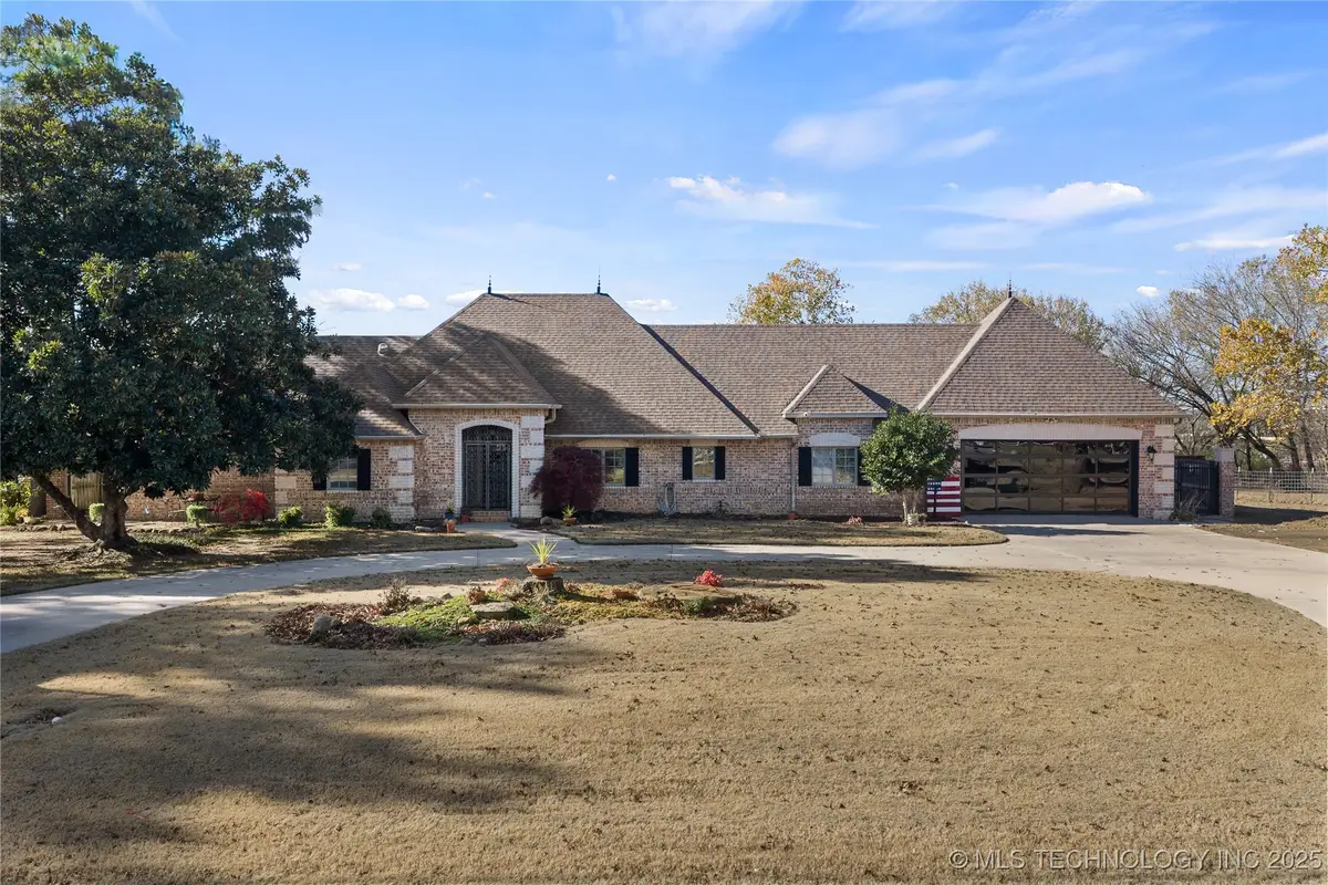 915 N Rockford Place, Ardmore, OK 73401 - Image #1