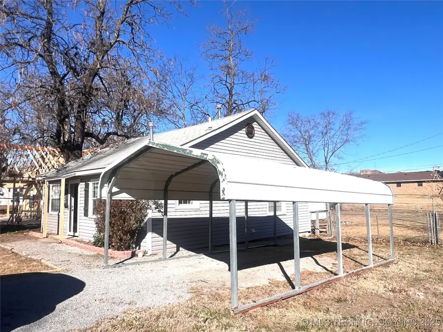 313 E Tyler Avenue, McAlester, OK 74501 - Image #2