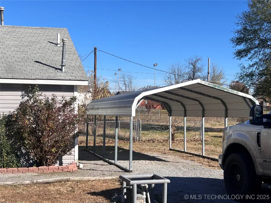 313 E Tyler Avenue, McAlester, OK 74501 - Image #3