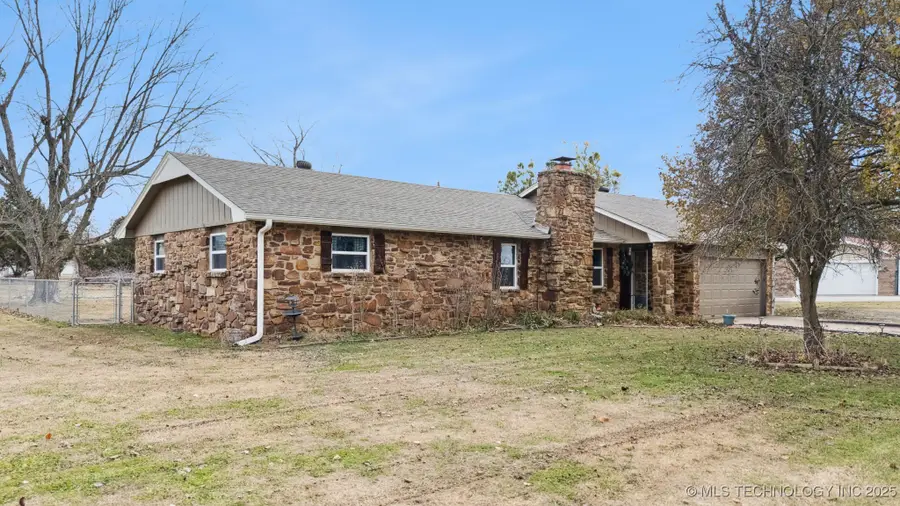 8611 N 163rd East Avenue, Owasso, OK 74055 - Image #2