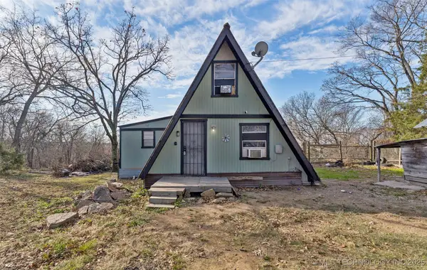 65978 E 651 Drive, Chouteau, OK 74337