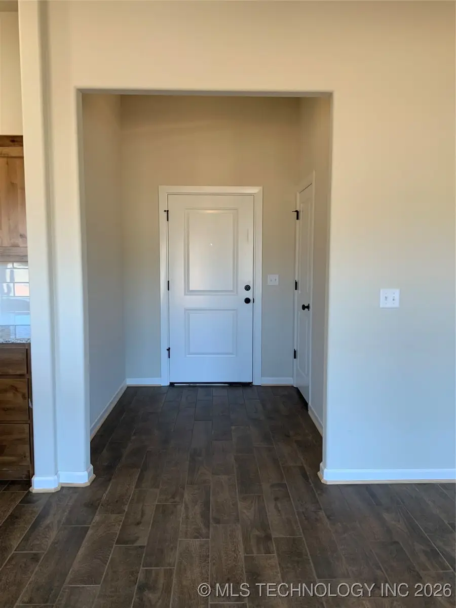 412 NW 7th Street, Wagoner, OK 74467 - #3