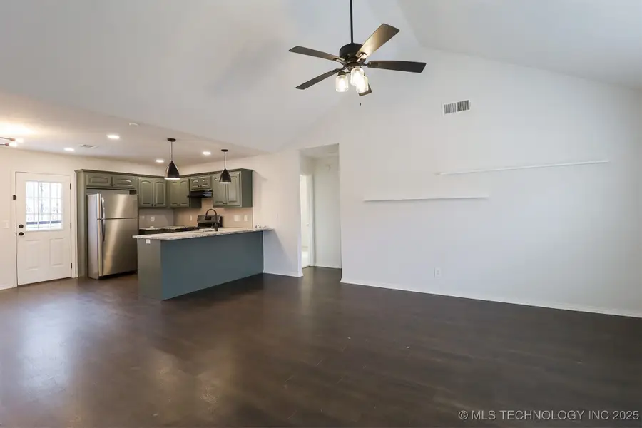 402 E Tecumseh Street, Tulsa, OK 74106 - Image #2