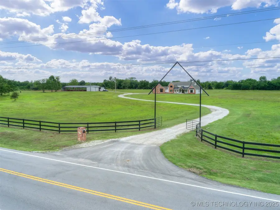 10055 Dentonville Road, Okmulgee, OK 74447 - Image #2