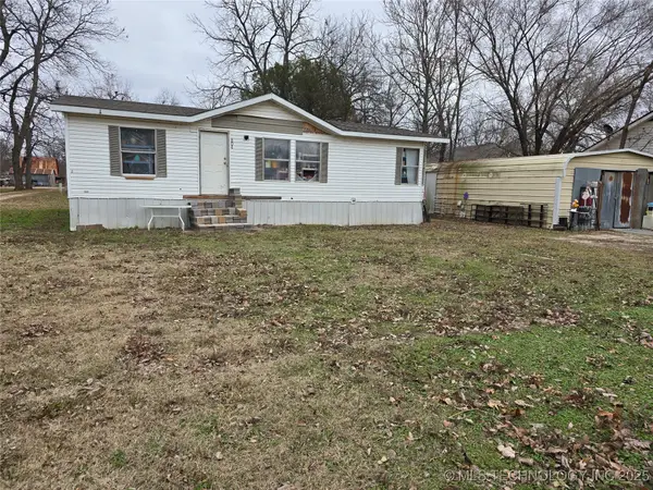 1004 Blue Hawk Road, Pawnee, OK 74058