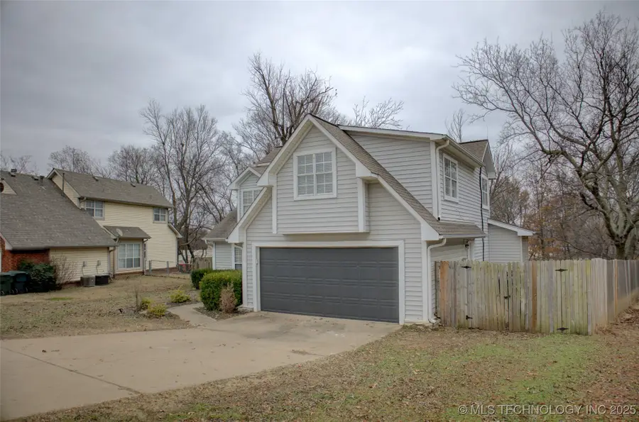 2925 W Berwick Street, Claremore, OK 74017 - Image #2