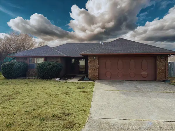 1913 Red Bud Court, Ardmore, OK 73401