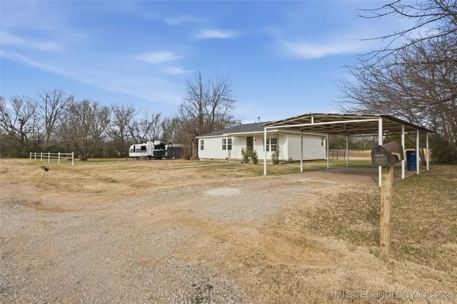 1005 W 2nd Street, Stroud, OK 74079 - Image #2