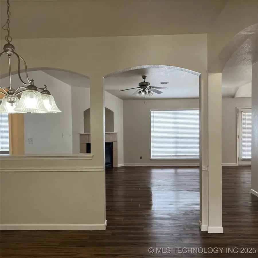 11899 S 269th East Avenue, Coweta, OK 74429 - Image #3