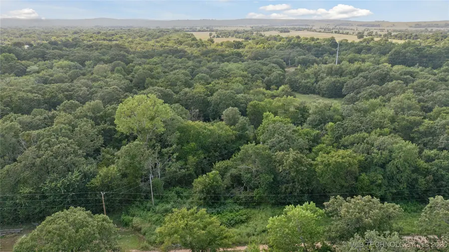 10 Fox Run Run, Henryetta, OK 74437 - Image #2