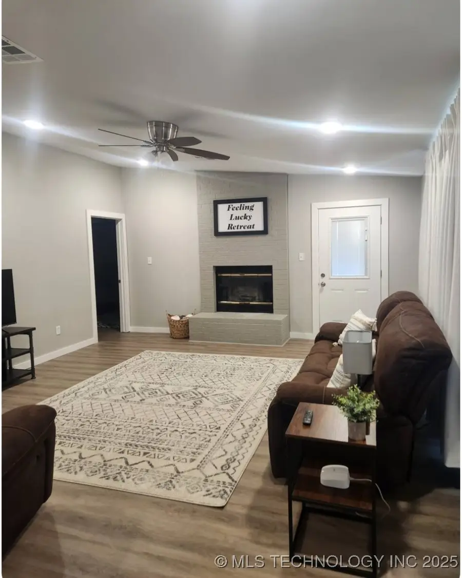 907 S Mckinley, Calera, OK 74730 - Image #3