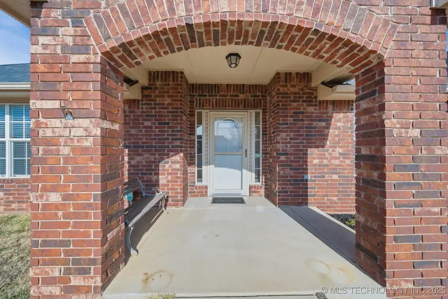 99 Eagle Drive, Sand Springs, OK 74063 - Image #3