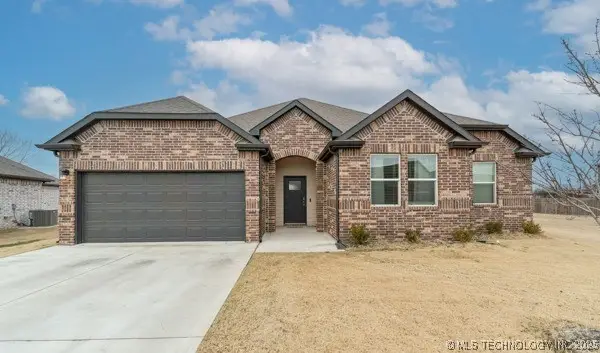 1503 Bluestem Drive, Bartlesville, OK 74006