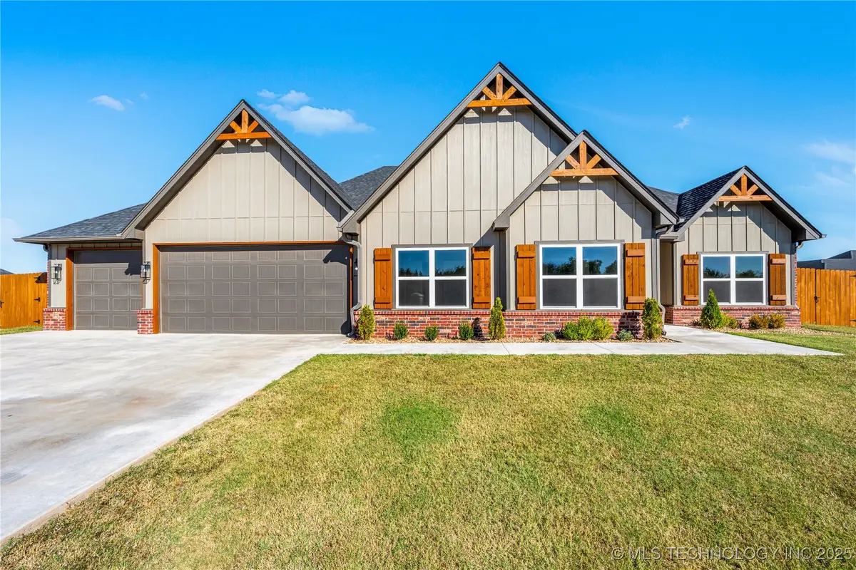 302 Blanco Bend Drive, Stillwater, OK 74074 - Image #1