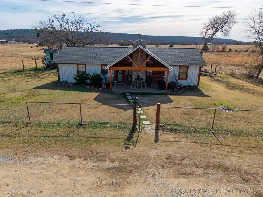 8446 E Greasy Bend Road, Stringtown, OK 74569 - #3