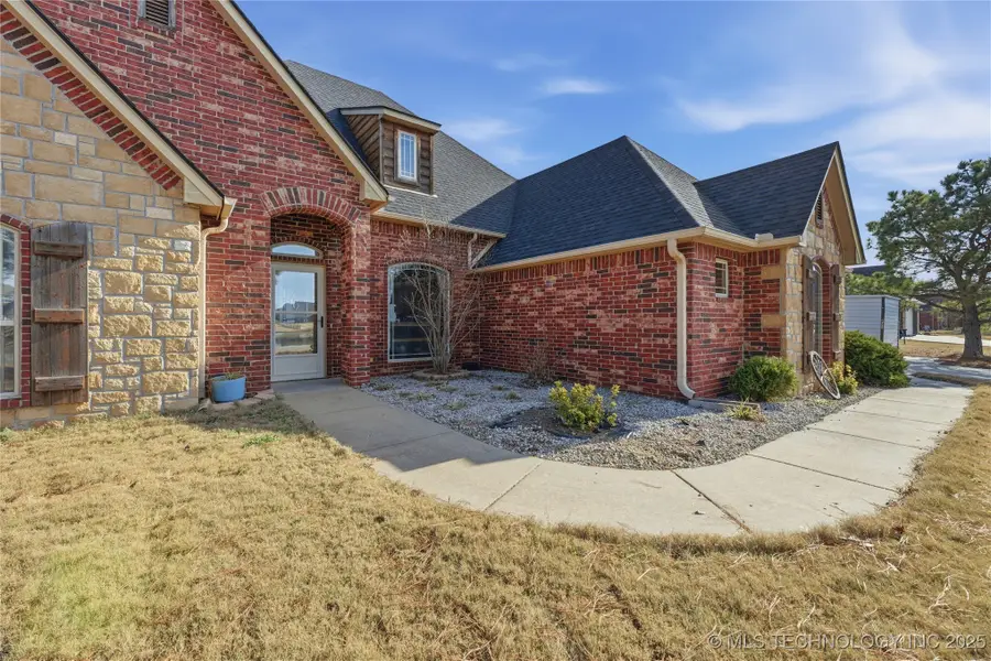 22365 Riverwood Drive, Claremore, OK 74019 - #2