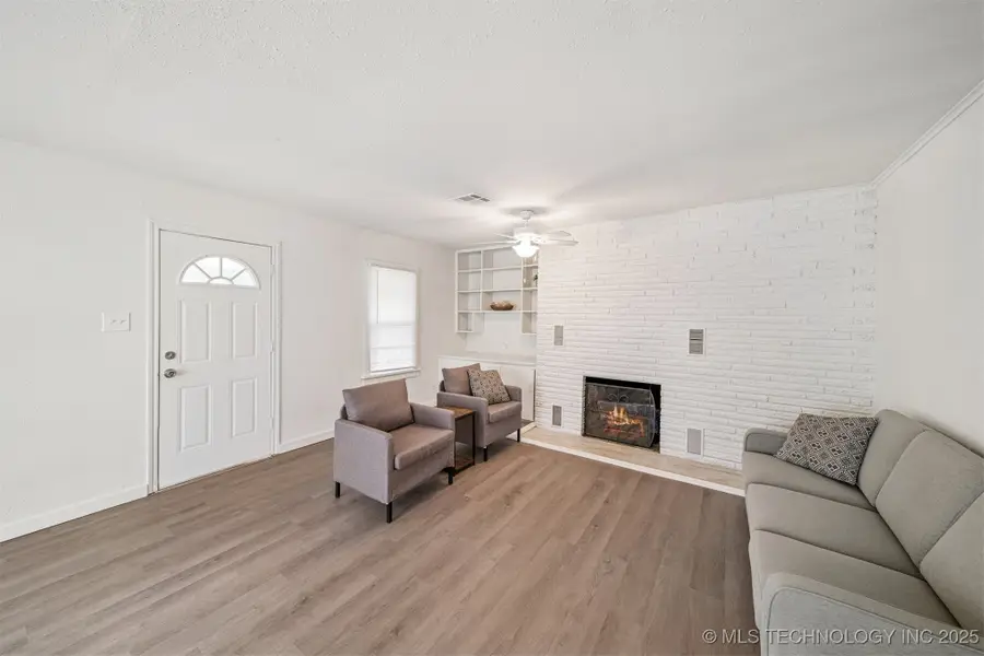 212 K Street Nw, Miami, OK 74354 - Image #3