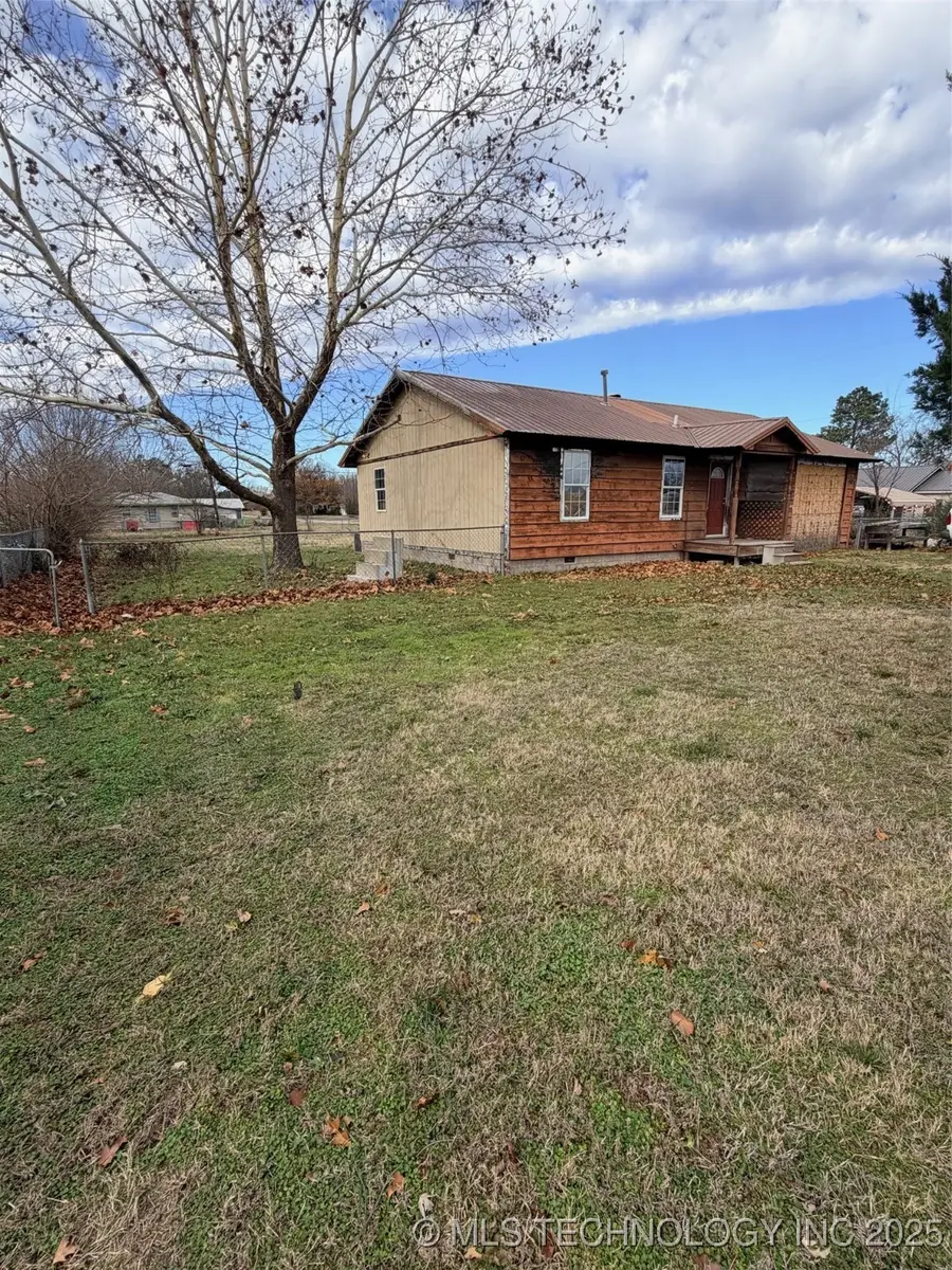 817 N 4th, Okemah, OK 74859 - Image #2