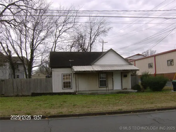 113 W Chickasaw Street, Tahlequah, OK 74464