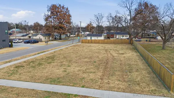 202 E Elgin Street, Broken Arrow, OK 74012