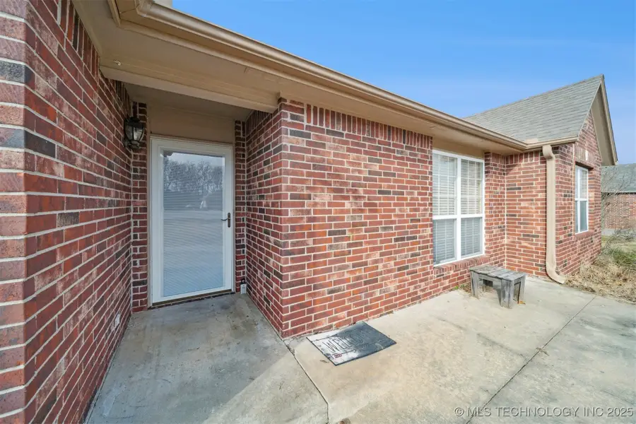 18910 S Canyon Creek Road, Claremore, OK 74017 - Image #3
