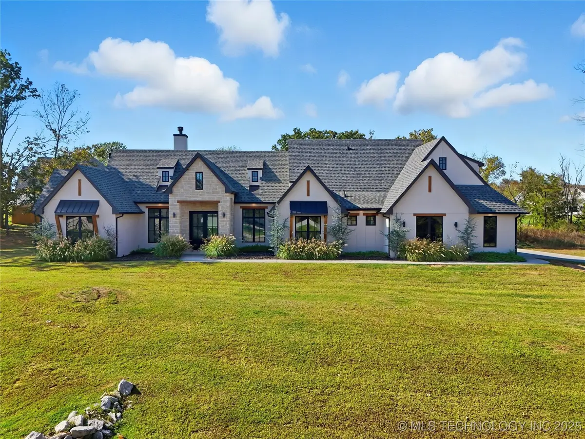 2714 Falls Bend Drive, Sapulpa, OK 74066 - Image #1