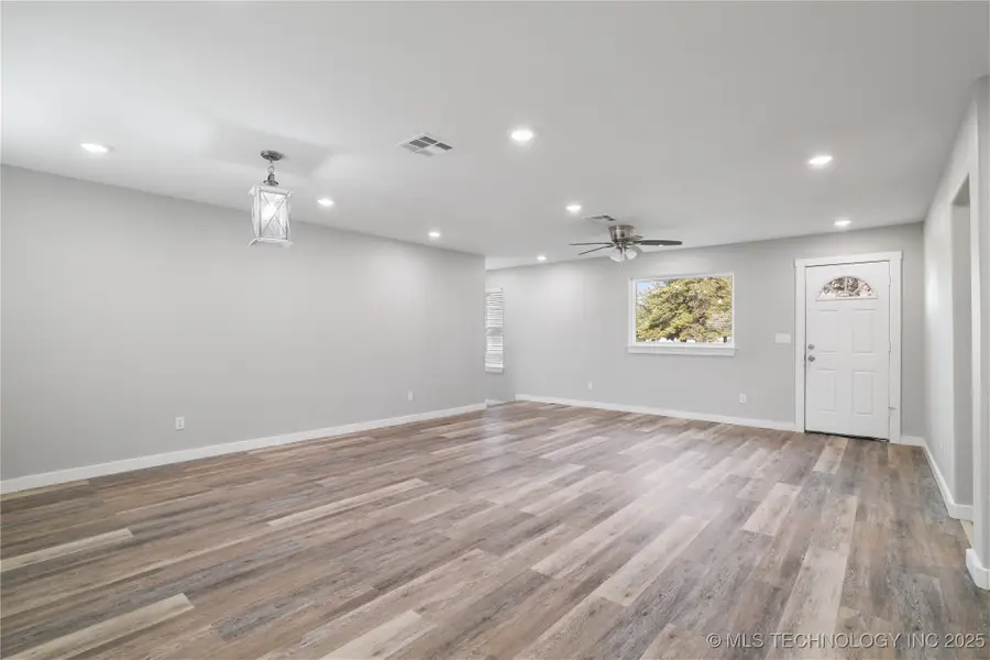 513 W Main Street, Calera, OK 74730 - Image #3