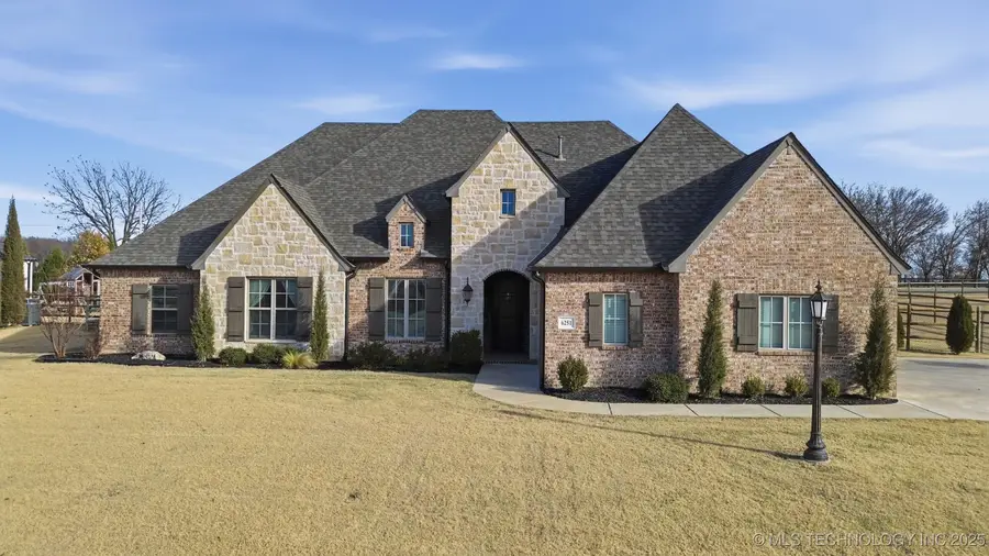 6251 N Creekwood Drive, Owasso, OK 74055 - Image #2