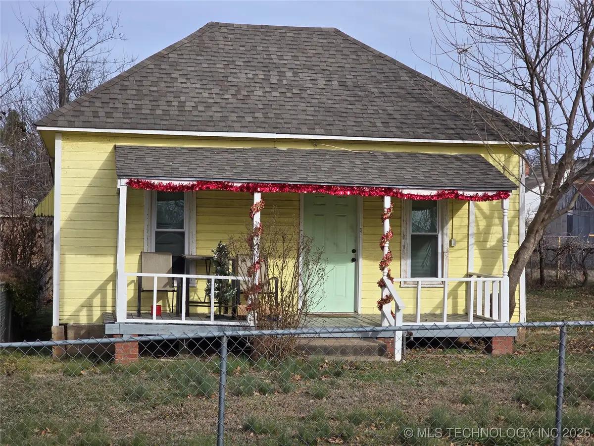 310 Hawthorne Street, Pawnee, OK 74058 - #1