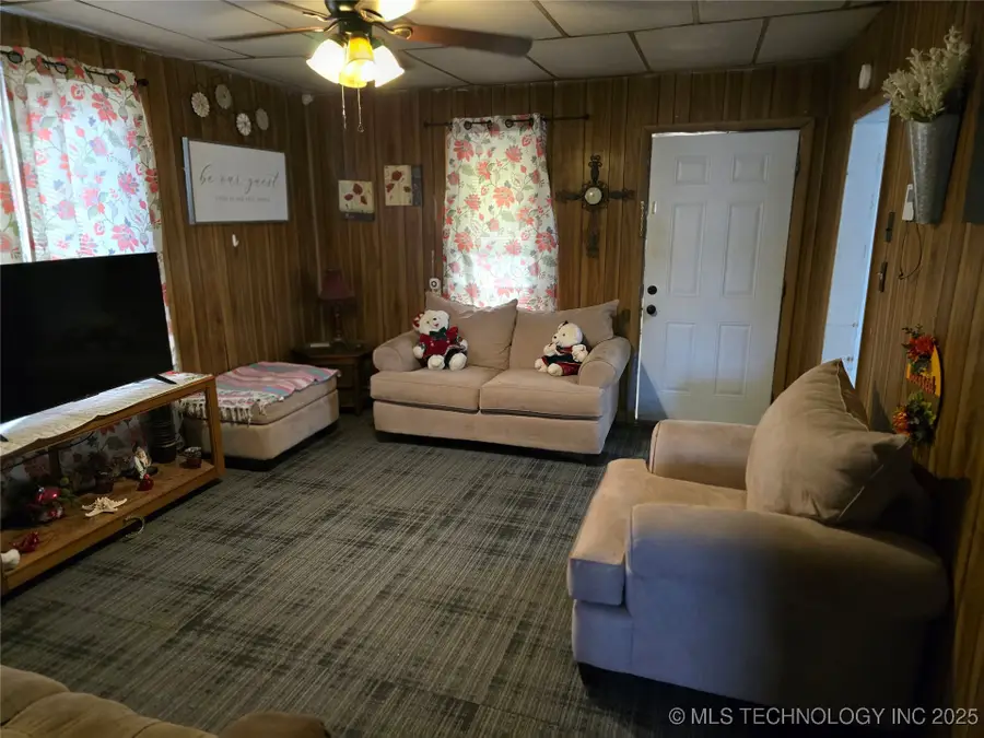 310 Hawthorne Street, Pawnee, OK 74058 - #3