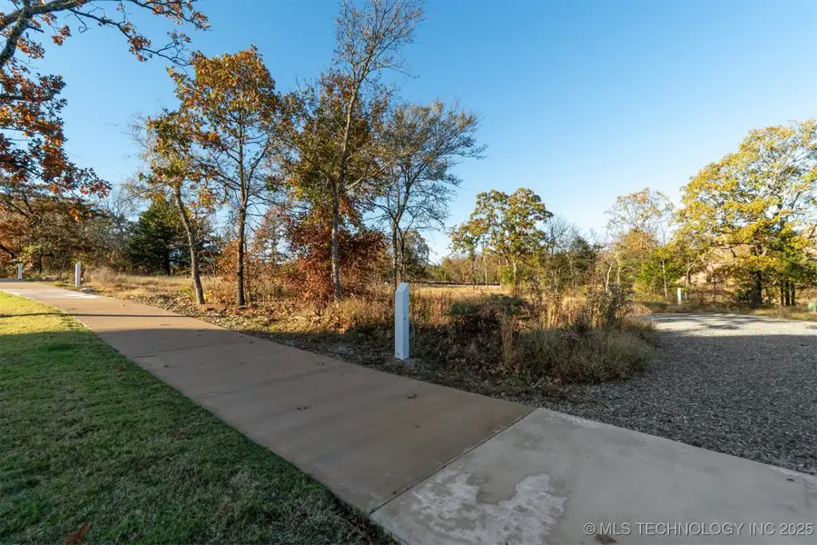 105 Ridgeline Road, Carlton Landing, OK 74432 - #3