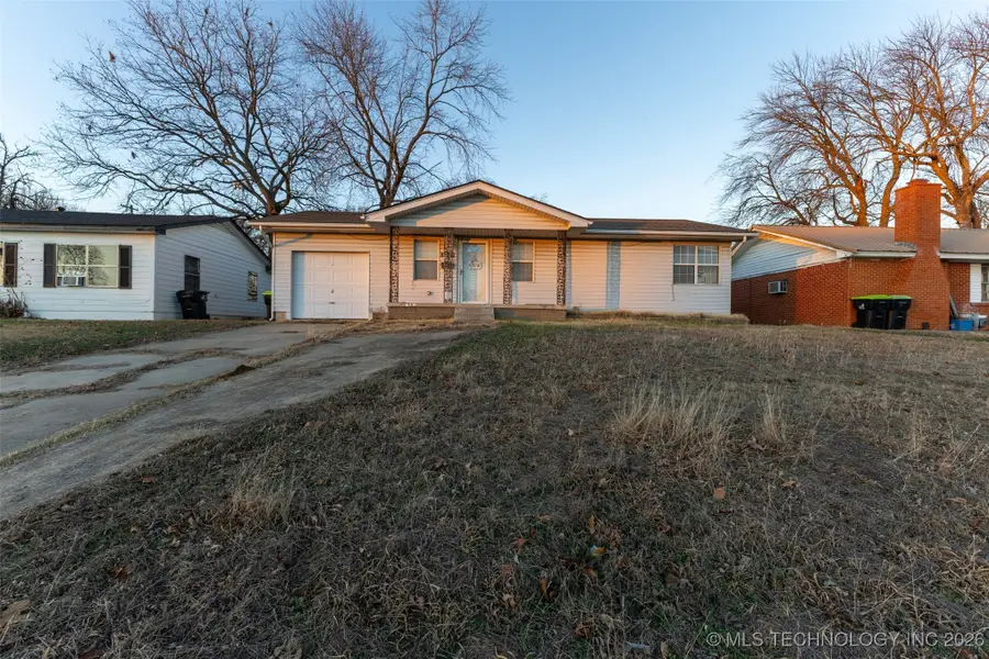 820 Charles Drive, Ada, OK 74820 - Image #2