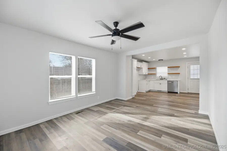 3808 S 31st West Avenue, Tulsa, OK 74107 - Image #2