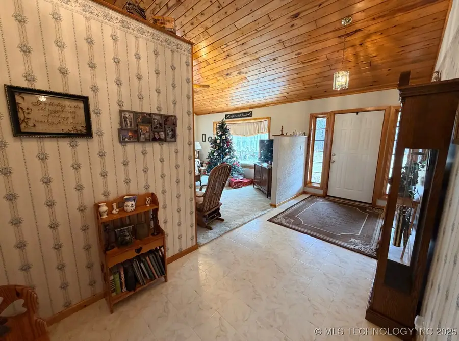 24751 S 200 Road, Henryetta, OK 74437 - Image #3